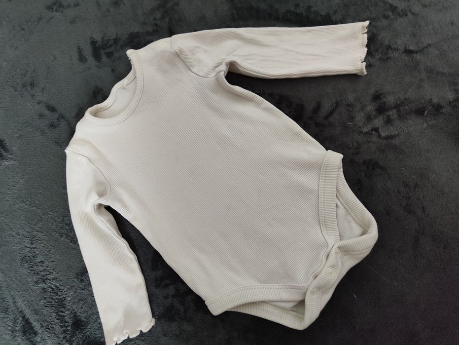 Одяг для дівчинки 9-12 місяців