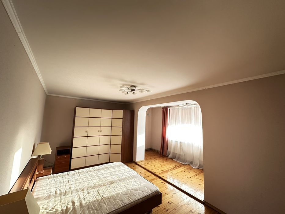 Продам будинок в Макарові.Срочно