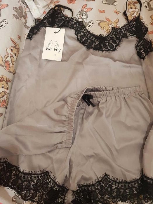 Піжамка атлас нова