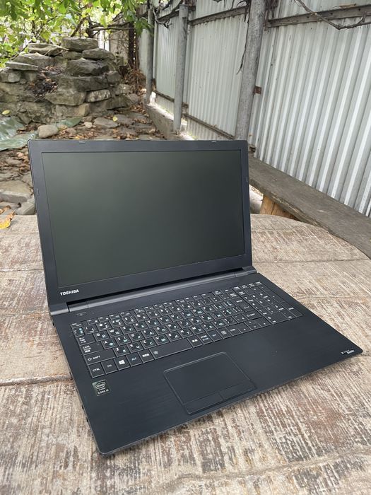 Надійний ноутбук Core i3-5005U / SSD/ / Для роботи та навчання