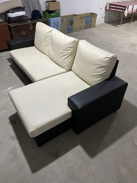 Sofá chaise longue em Pele