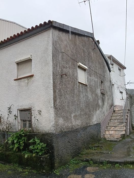 Casa de Montanha (pronta a finalizar)