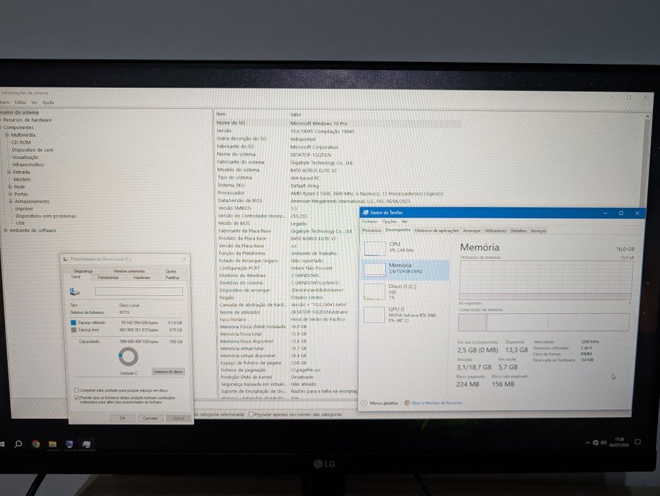 PC Desktop + Rato e Teclado