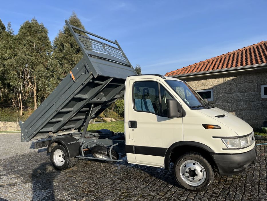 Vendo/ Troco Iveco