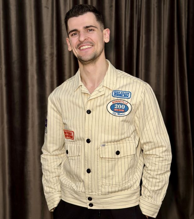 Джинсова світла куртка