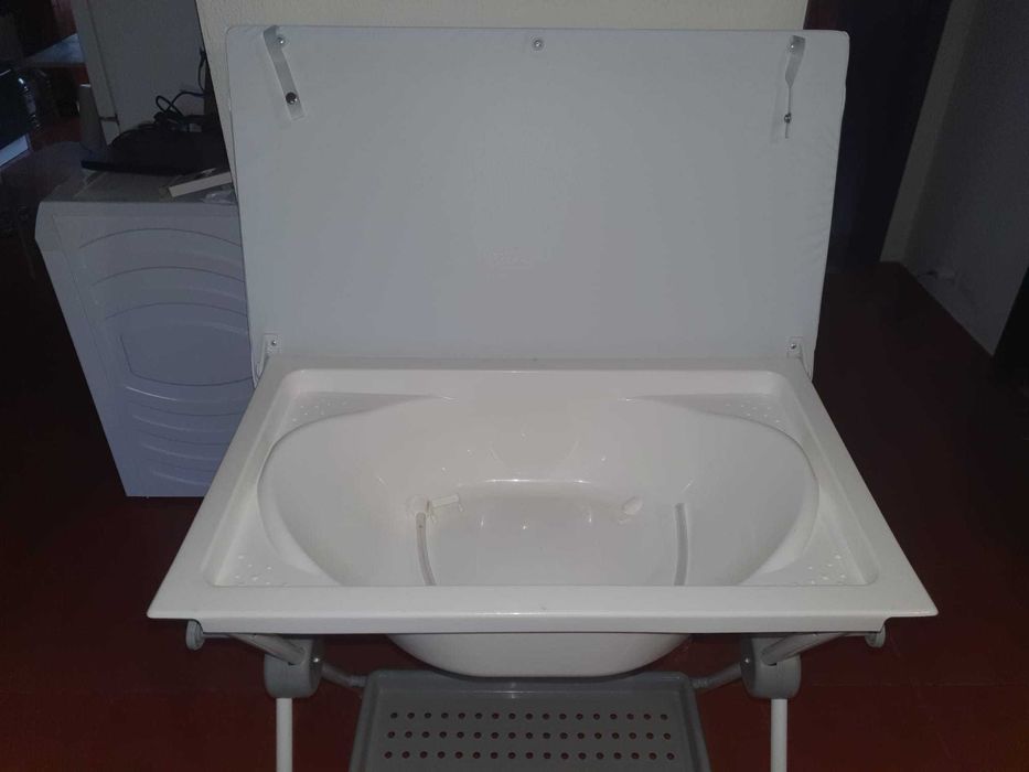 Banheira Dobrável Lea Estrelas Fundo Branco Plastimyr