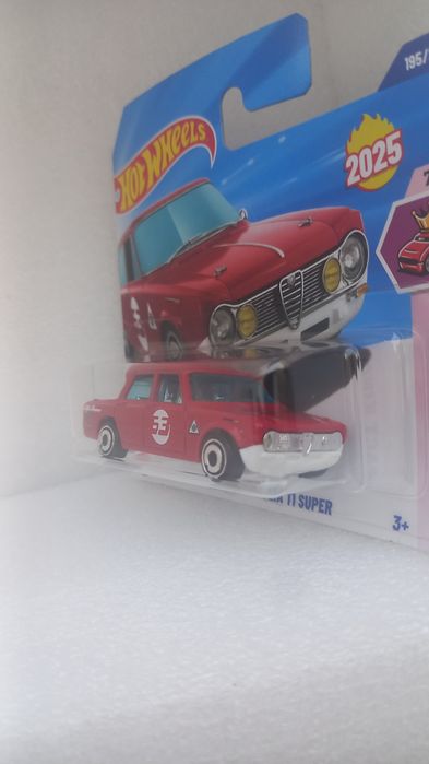 Alfa romeo giulia ti super hot wheels