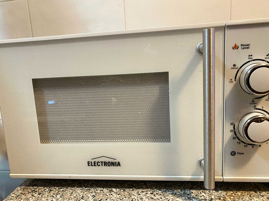 Micro-ondas Electronia Smart Living - 25L