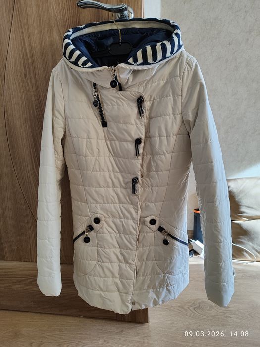 Весняна   куртка