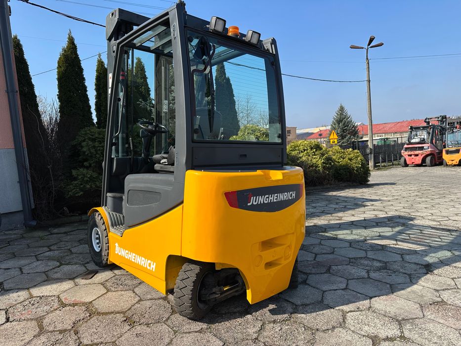 Wózek Widłowy Jungheinrich EFG425 bateria 2020 Rok,2,5t