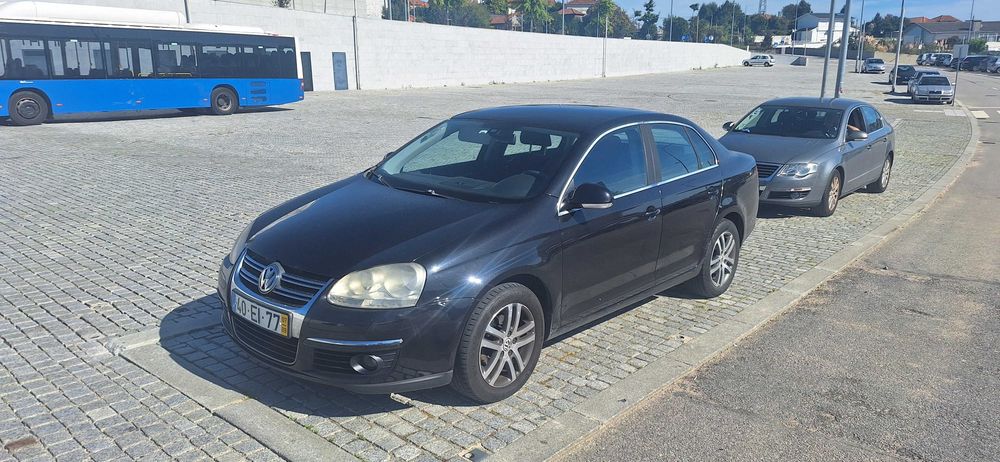 VW Jetta 1.9 TDI Confortline (2007) - Excelente Mecânica