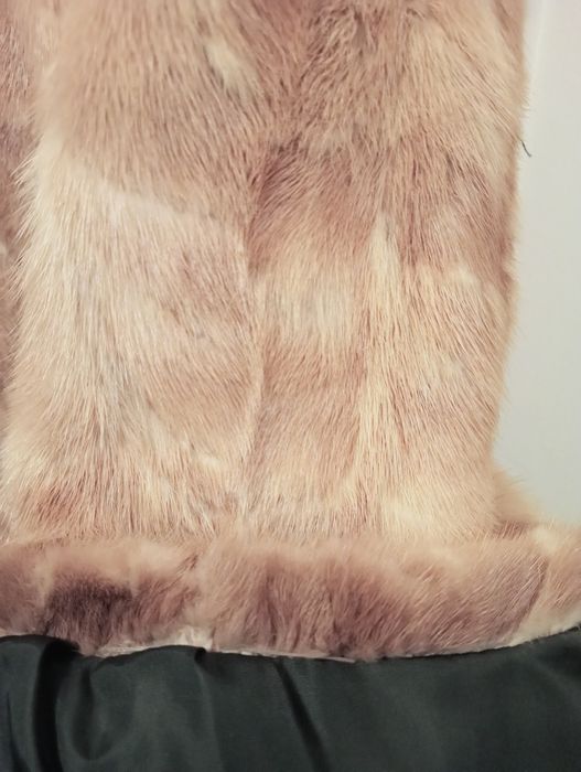 Karmelowe futerko z norek