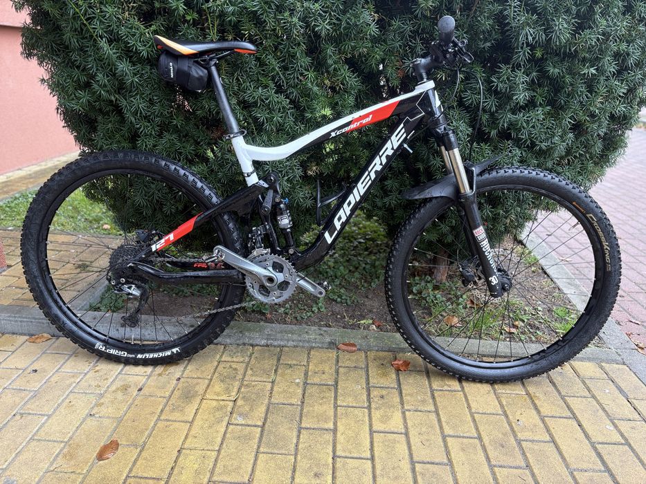Lapierre X-Control 127 czarno-biały, model 2019