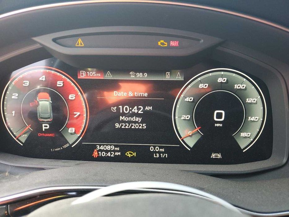 2021 AUDI Q8 Prestige Пневмопідвіска, Максимальна комплектація