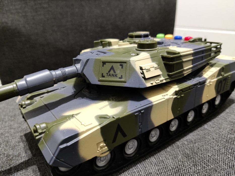 Іграшка танк 7960
