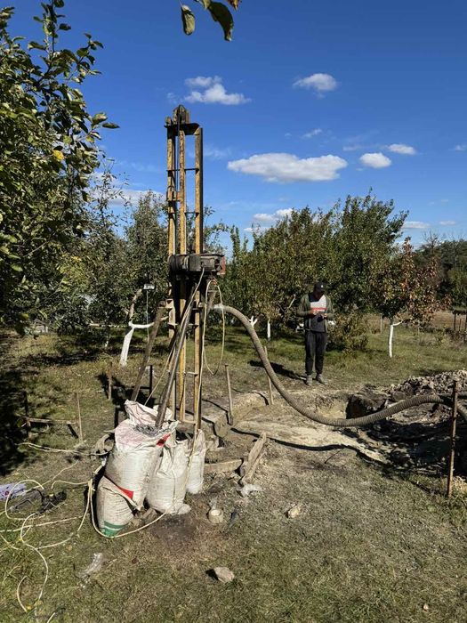 Буріння на воду / свердловини під ключ Київська область