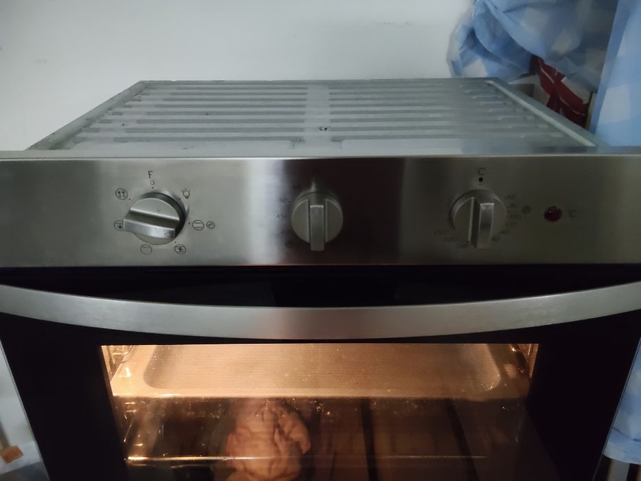 Forno Indesit em bom estado