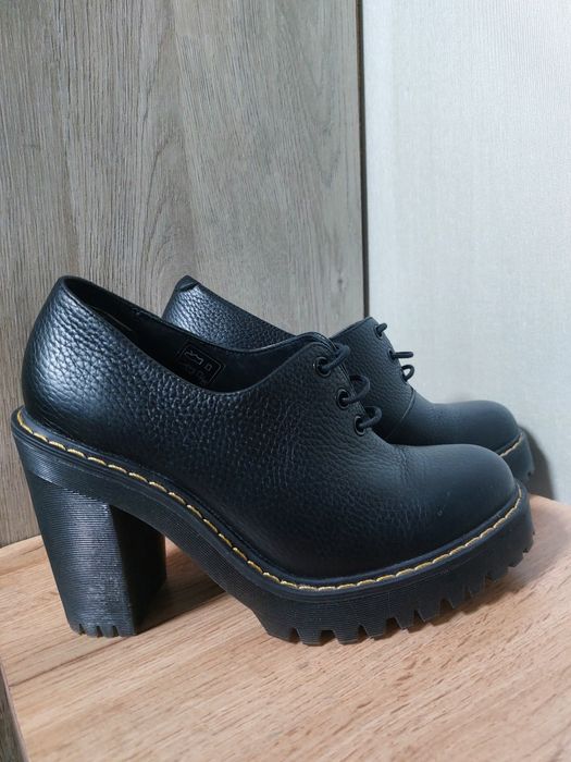 Женские туфли Dr. Martens ботильены