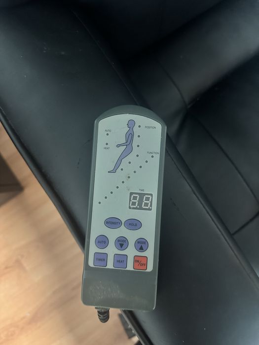 Cadeira de massagens confortavel e operacional