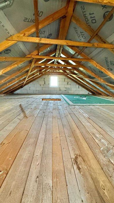 Продам гарний будинок, двоповерховий+чердак, в с. Новосілки