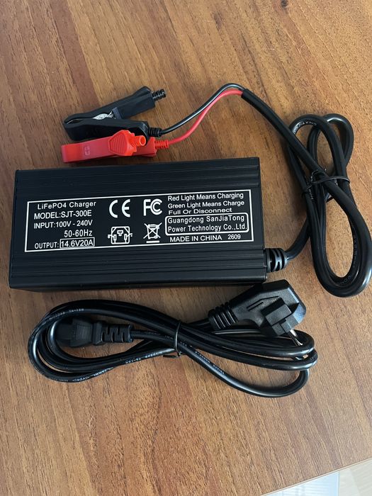 зарядний пристрій 12 В 20 А для Lifepo4 Lithium 4S 14,6 В