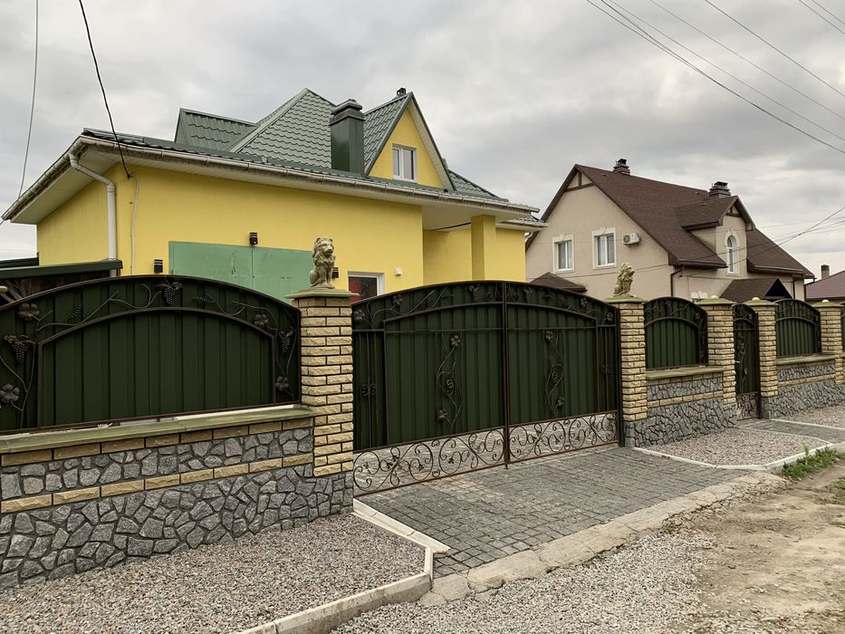 Продам особняк в с.Фурси