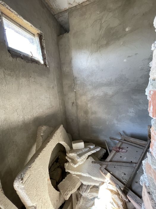 Продам недобудований будинок! Варварівка! Скважина! 10 соток землі .