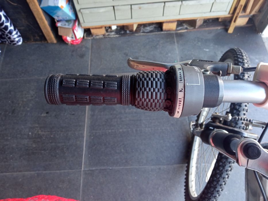 Bicicleta marca JEEP