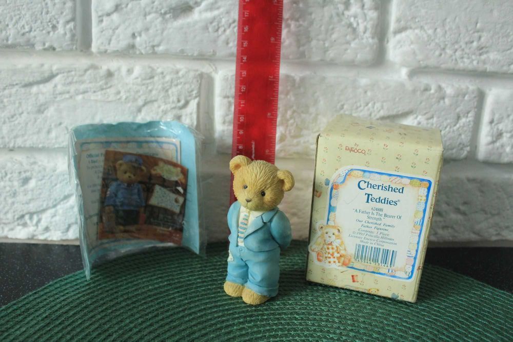 Cherished Teddies новий колекційний ведмідь,  Priscilla Hillman.