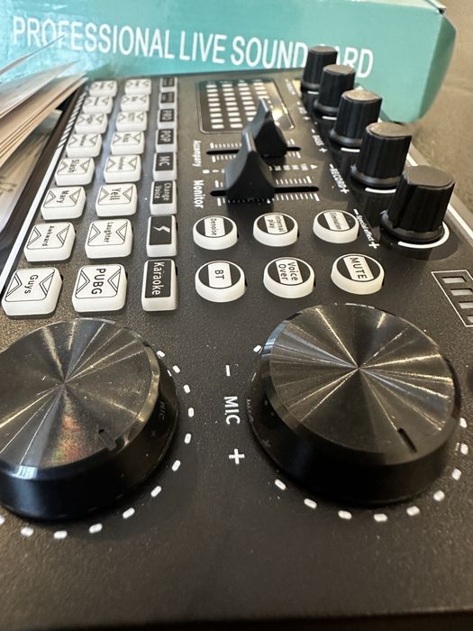 Студійна звукова карта для стримінгу та запису звуку