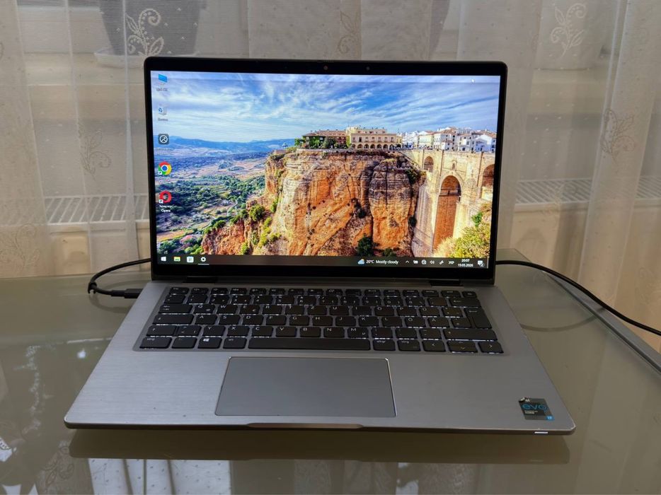 Ноутбук Dell Latitude 7420 / Intel Core i7-1185G7 / 16 ГБ / SSD 256 ГБ опис