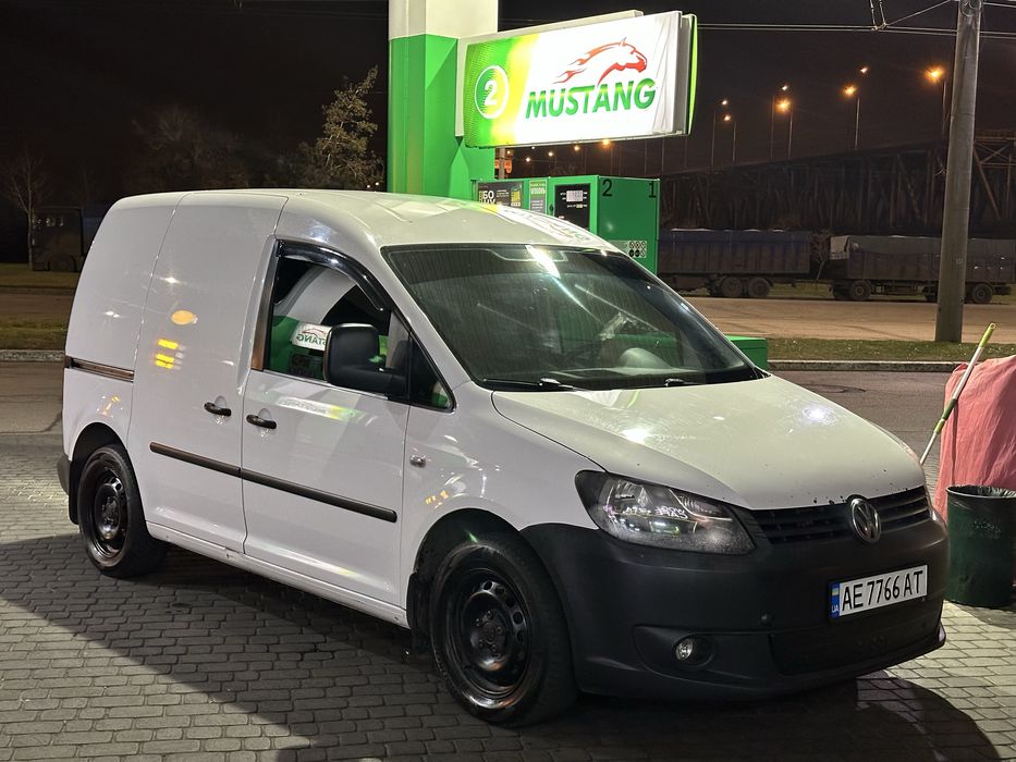 volkswagen caddy 2011 1.6 дизель