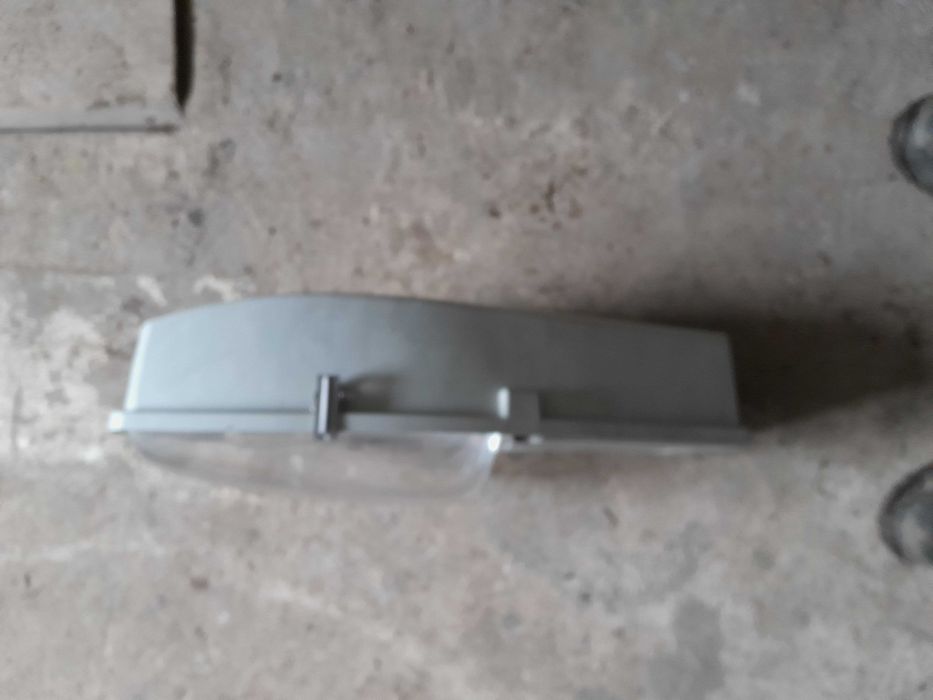 Urządzenia elektryczne  silnik 5,5kw lampa