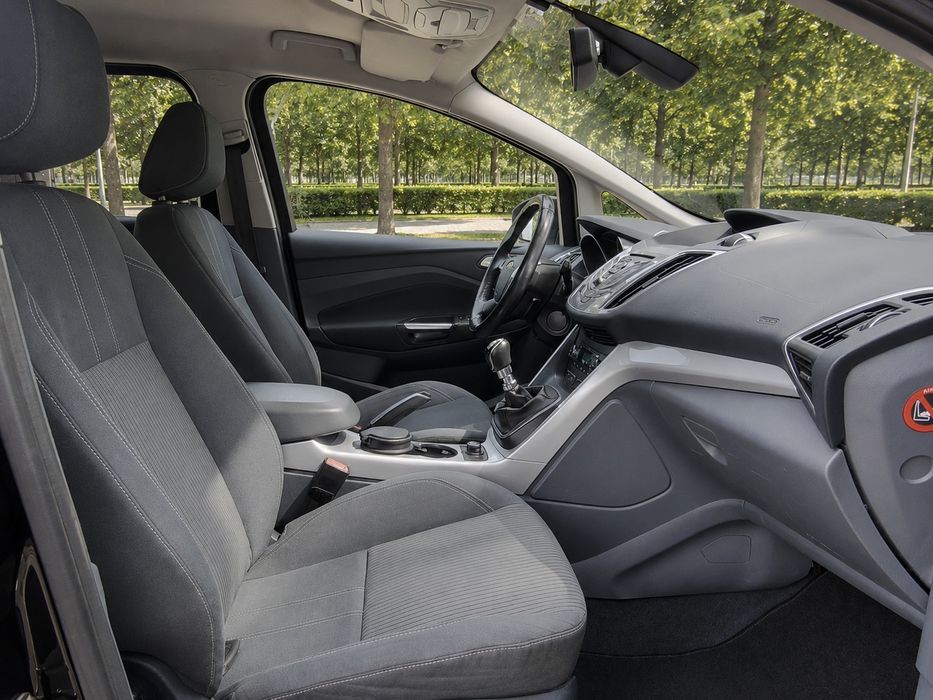 Ford Grand C-Max Titanium 1.6 tdci (7 lugares)