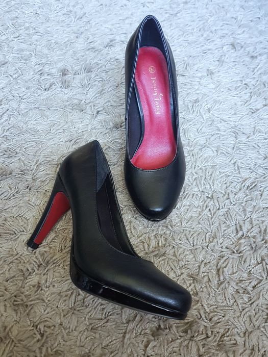 Czarne klasyczne czółenka 36