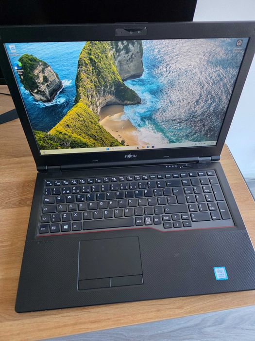 Portátil Fujitsu E459 - Intel i5 - 16GB RAM