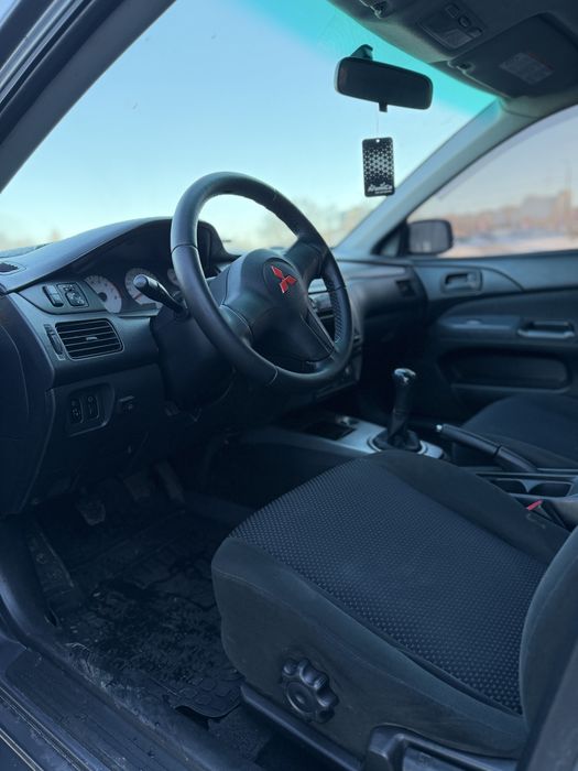 Продам Lancer  9