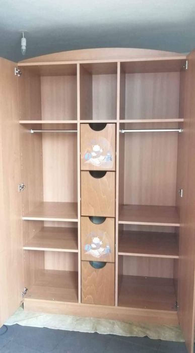 Roupeiro de quarto de criança