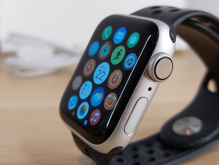 Apple Watch Series 4 Nike 40mm GPS