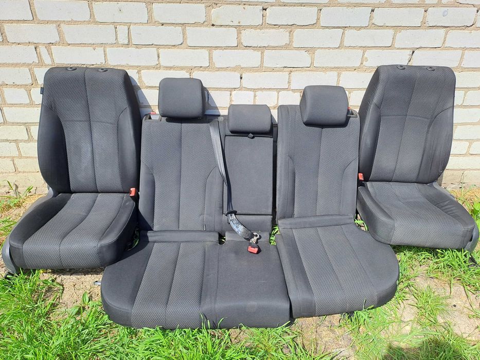 Продам сиденья для автомобиля VW Passat b6 universal (механические).