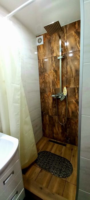 Погодинно подобово  центр пр Перемоги ,Левка Лук,яненка,тц Голівуд,шпиталь,цум