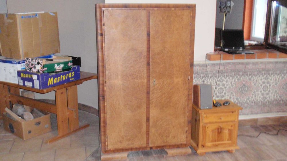 Szafa bieliźniarka drewniana orzech fornir