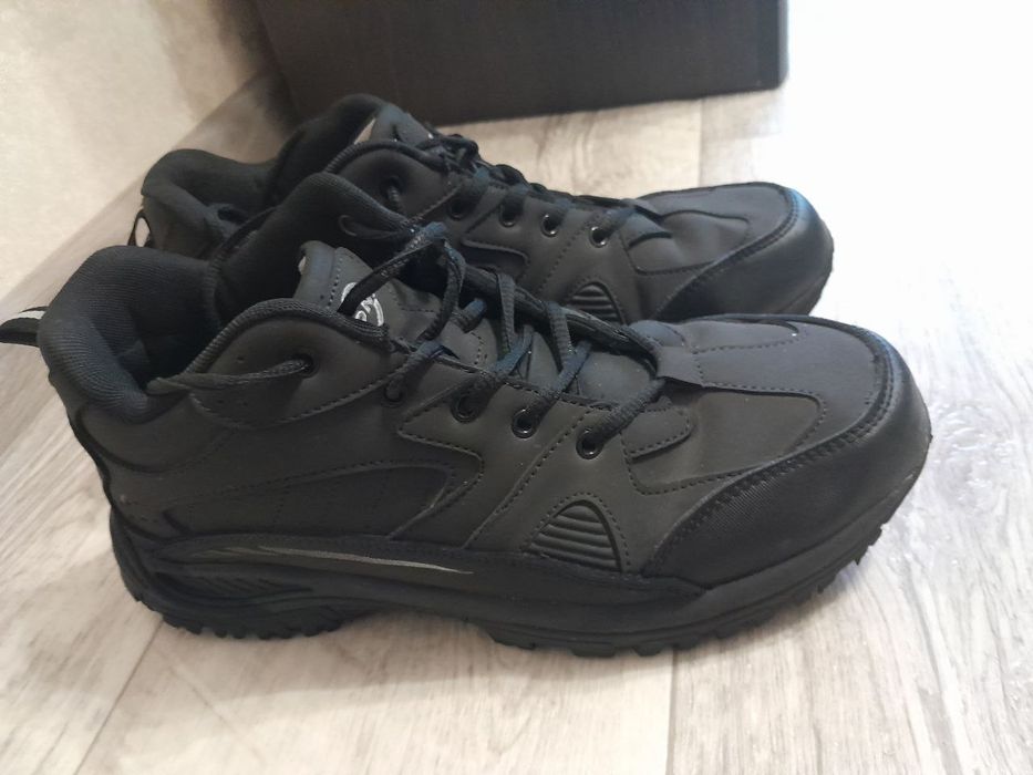 Кросівки Bona чорні шкіряні демісезонні розмір 44