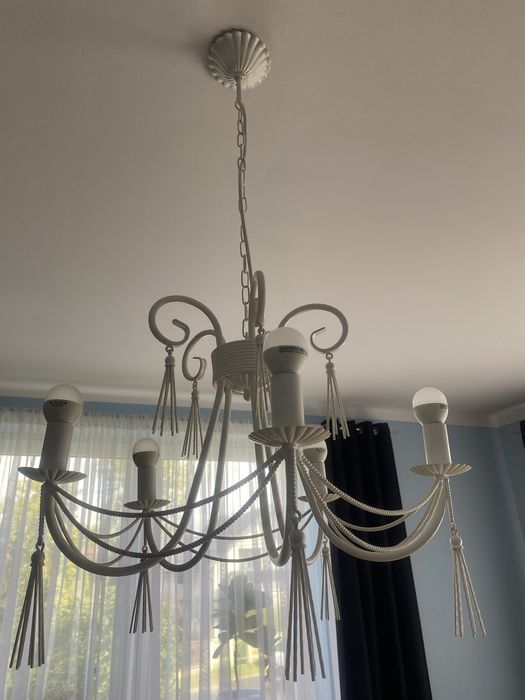Lampy pokojowe białe