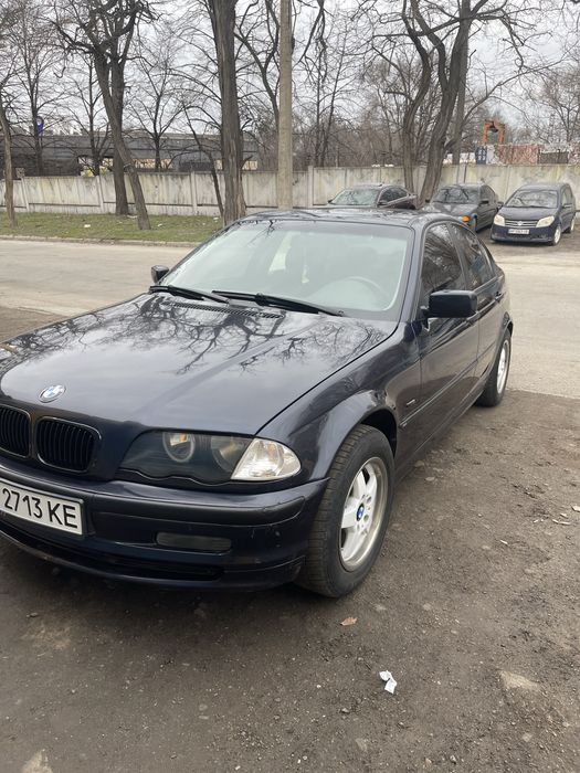 BMW e46 320 модель , седан