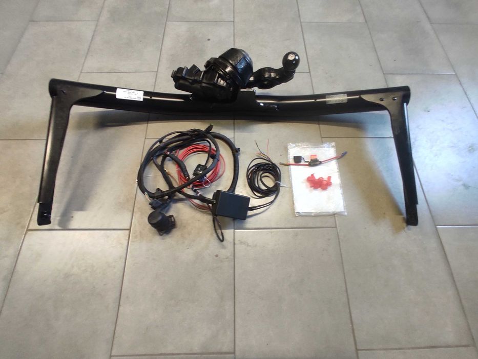 Oryginalny hak holowniczy Skoda Kodiaq komplet instalacja modul