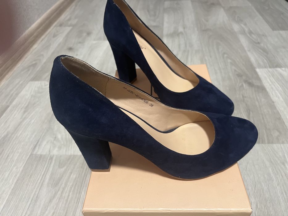 Замшевые туфли на каблуке 38, туфлі жіночі 38