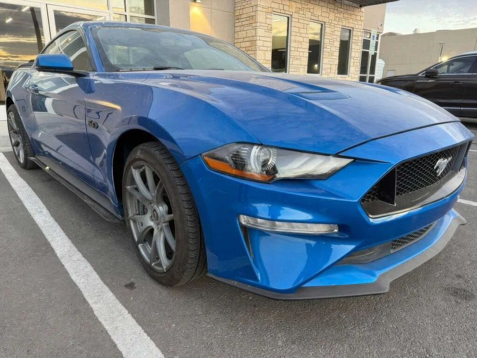 Ford Mustang GT Premium Coupe      2020