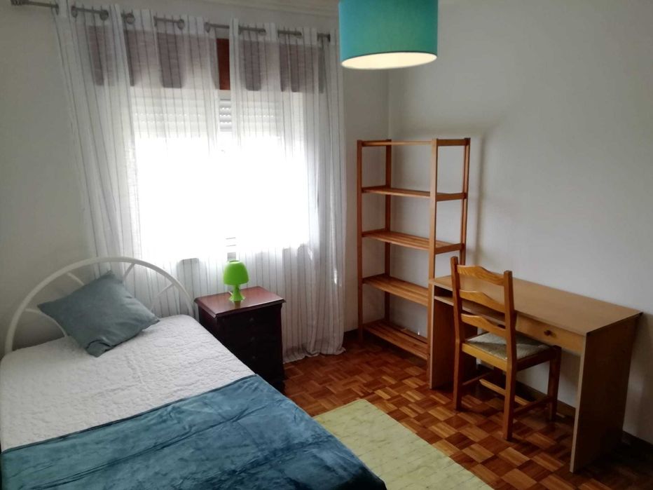 Quarto Telheiras - Rua Professor Prado Coelho