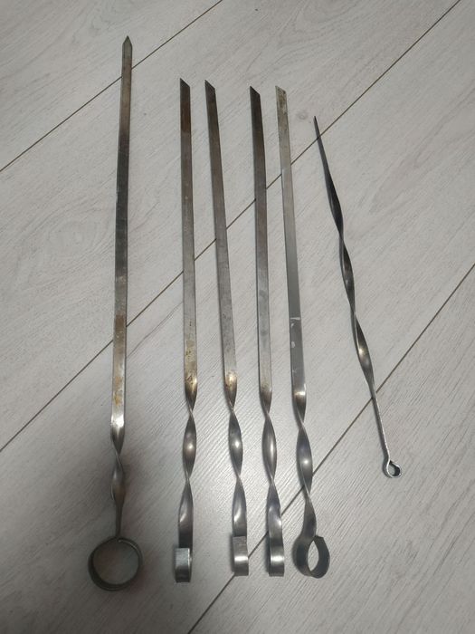 шампура по 25 грн за штуку